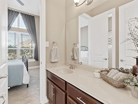5th image of 9519 Brannok Ln