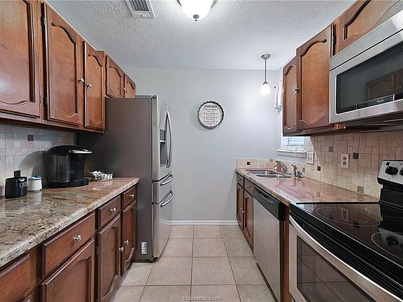 5th image of 3115 Heatherwood Dr