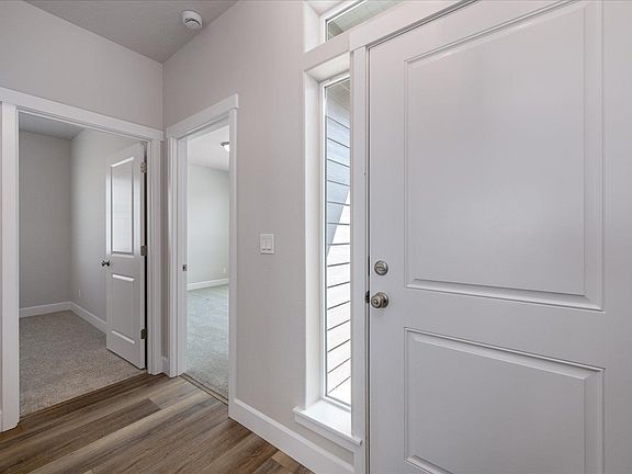 4th image of 2822 S Belfair Pl
