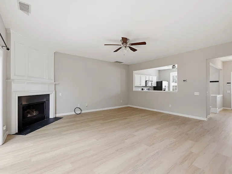 3221 Mannington Dr — Photo 11