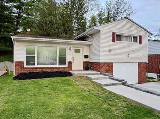 530 Stout St, Bridgeport, WV 26330