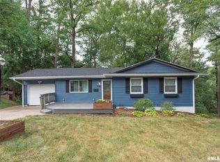 618 Cherokee Ct, Davenport, IA 52804