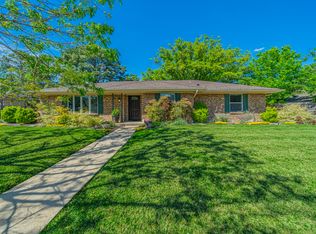 2422 Greenwood Dr, Grand Prairie, TX 75050
