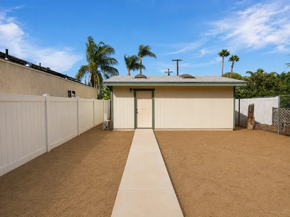 5822 Virginia Pl, Riverside, CA 92506