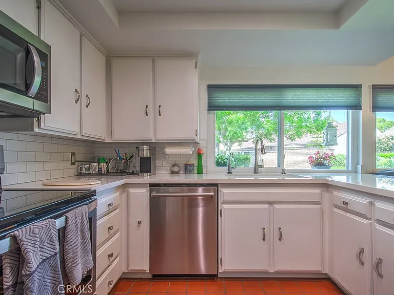 17252 Citron — Photo 12