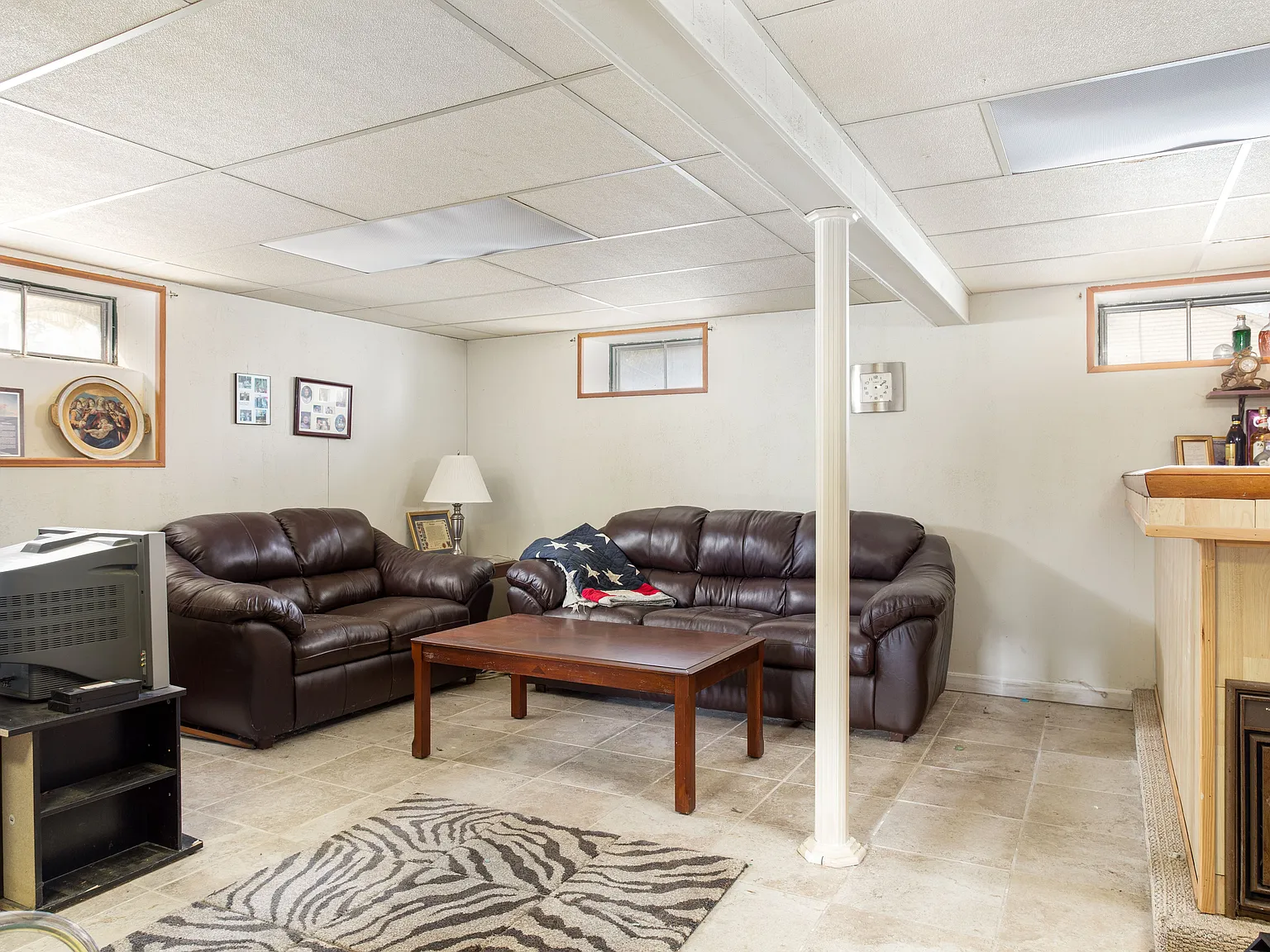 19 Cornell Rd — Photo 3