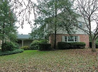 1100 Chestnut Ln, Flourtown, PA 19031