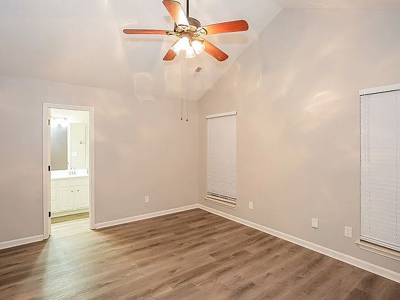 3rd image of 8620 Warwick Crest Ln