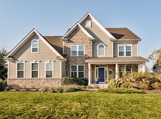 4848 Shumard Ln, Naperville, IL 60564