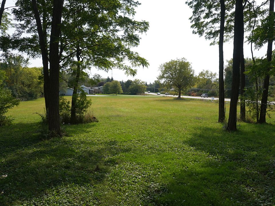 2nd image of 37657 N Green Bay Rd