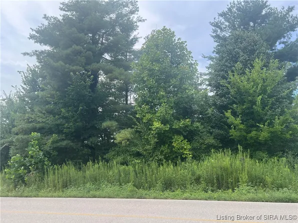 3589 Lawrence Banet Road, Floyds Knobs, IN 47119