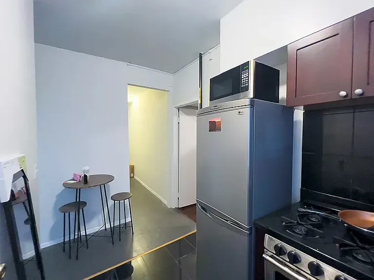 98 Thompson St #10 — Photo 3