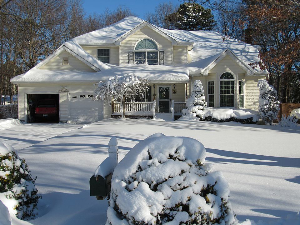 2nd image of 5 Charlotte Pl