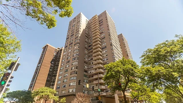 6301 N Sheridan Rd APT 6O photo 1
