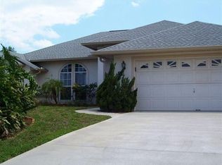 973 Riviera Ave, Sebastian, FL 32958