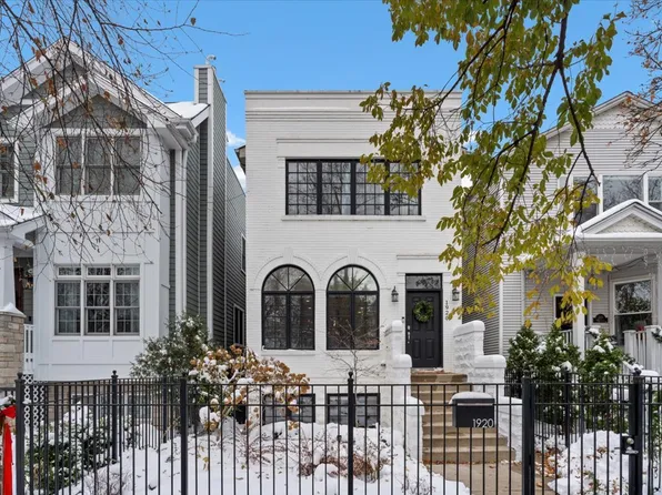 1920 W George St, Chicago, IL 60657