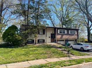 21 Bodnarik Rd, Edison, NJ 08837
