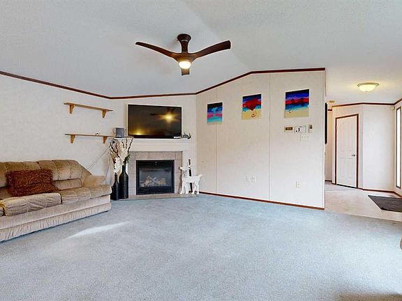 3rd image of 8809 W 91st St