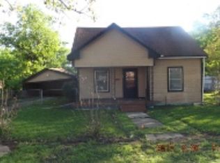 815 W Angeline St, Groesbeck, TX 76642