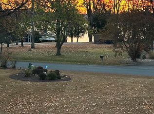 39 Duck Hollow Dr, Elkton, MD 21921