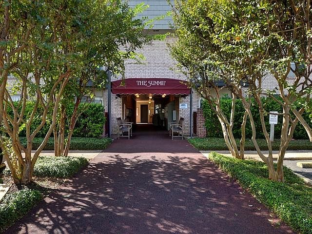 1st image of 2425 Ashdale Dr APT 57