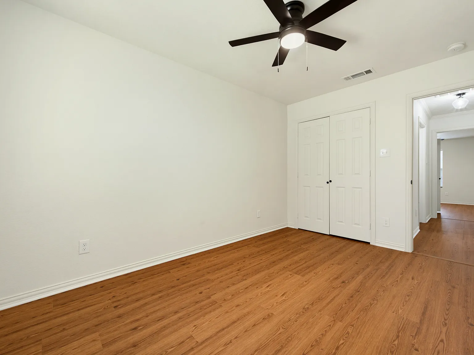 3 bed, 1290 sqft, $2,750 — Photo 3