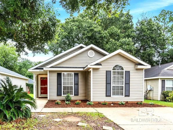 665 Willow Pointe Dr, Mobile, AL 36695