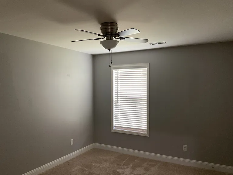 217 Kendall Dr — Photo 7