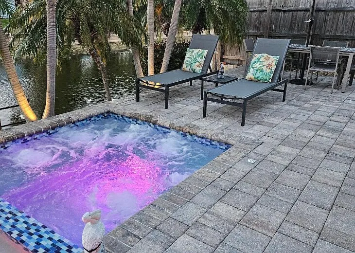 Therapeutic Jets & Air Bubbles Can be Activated from Convenient Ground Button