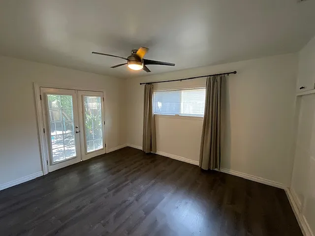 15022 Haynes St — Photo 22
