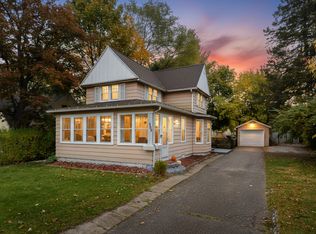 609 Parker Ave, Kalamazoo, MI 49008