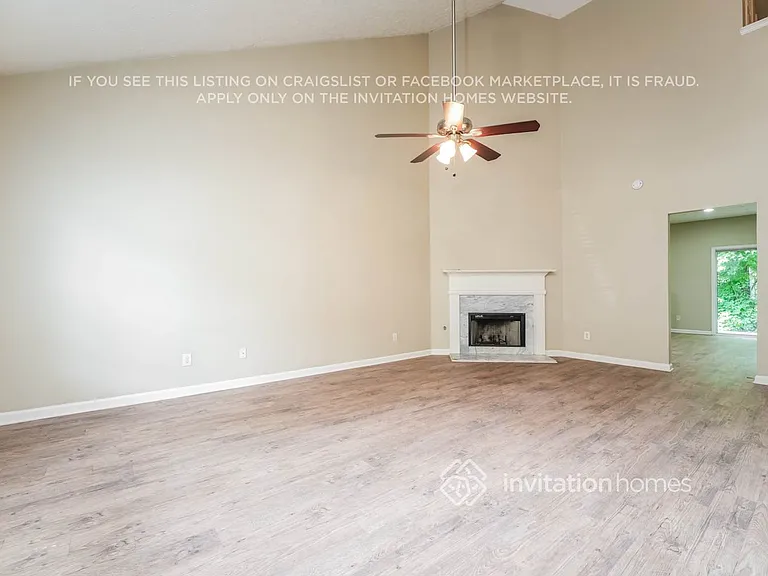 3862 Jackson Shoals Dr — Photo 4