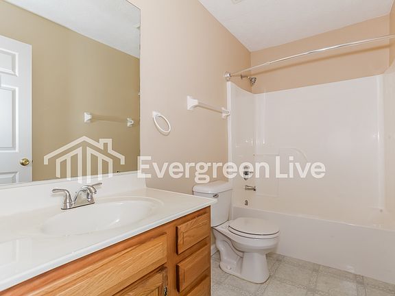 3rd image of 1228 Sunset Dr