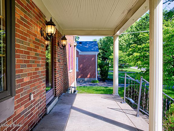 3rd image of 3124 Chickadee Rd