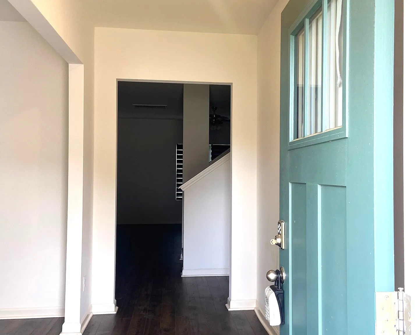 5 bed, 2000 sqft, $2,295 — Photo 2