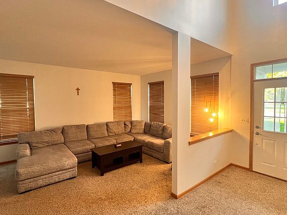 4th image of 296 Whitfield Dr #A