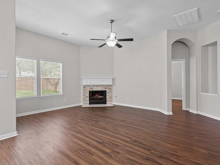 19830 Sternwood Manor Dr — Photo 12