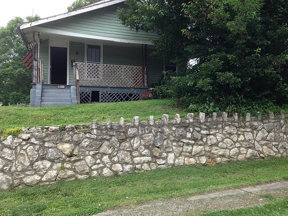 4th image of 2201 Edmond St