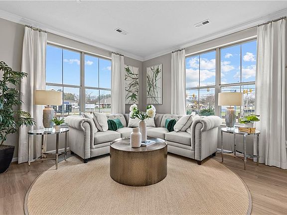 4th image of 1404 Watermark Way