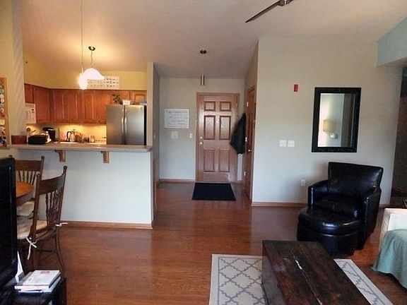 3rd image of 530 Windstone Dr