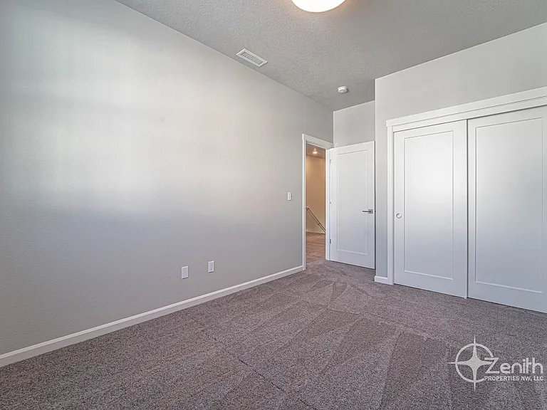 16334 NE 20th St — Photo 21