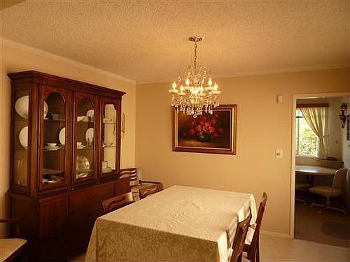 4th image of 74 N Mayfair Ave