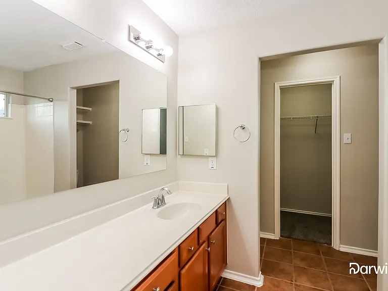 21910 Octavia Way — Photo 12