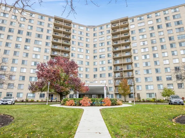 6933 N Kedzie Ave APT 502, Chicago, IL 60645