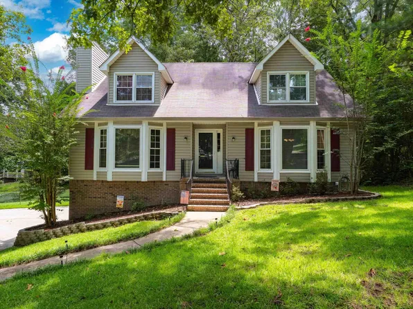 1454 Falling Rock Cir, Alabaster, AL 35007