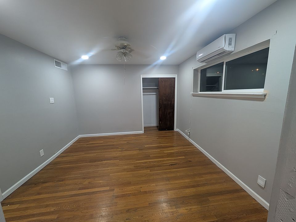 1st image of 4309 Mobile Ave #B