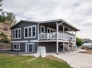 559 N 4th St, Silt, CO 81652