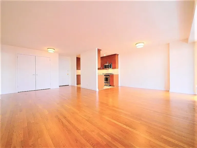 765 Amsterdam Ave #15F — Photo 7