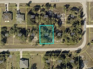 529/531 Piedmont St, Lehigh Acres, FL 33974
