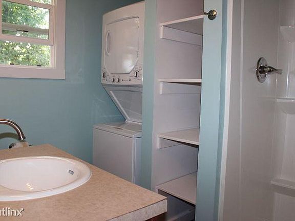 3rd image of 1129 Hamilton Ave NW #2